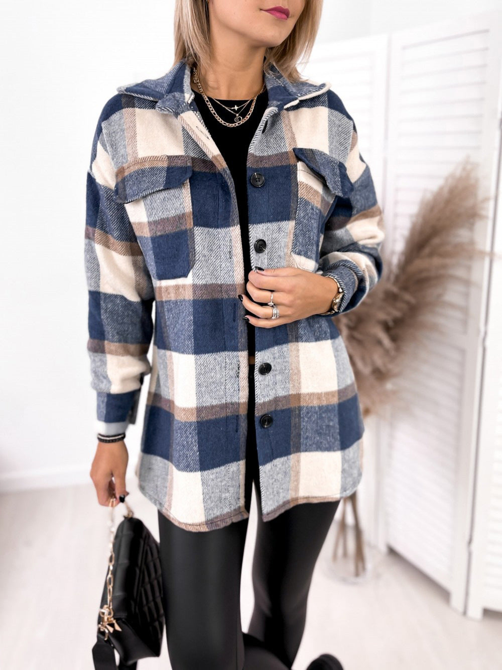 Veste Femme à Carreaux – Laine & Boutons