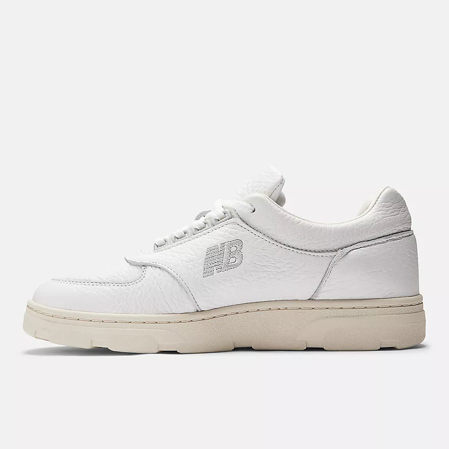 NEW BALANCE 9060 BISQUE WITH SEA SALT