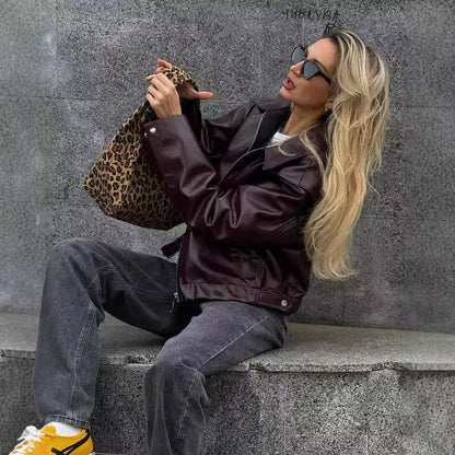 Veste Cuir Zippée à Revers