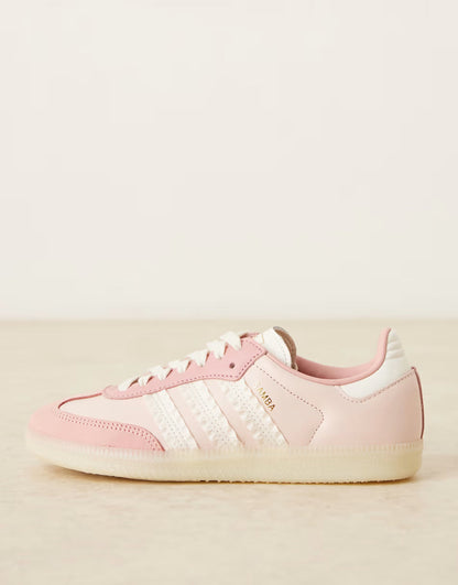 Baskets basses rétro à détails volantés – Style urbain