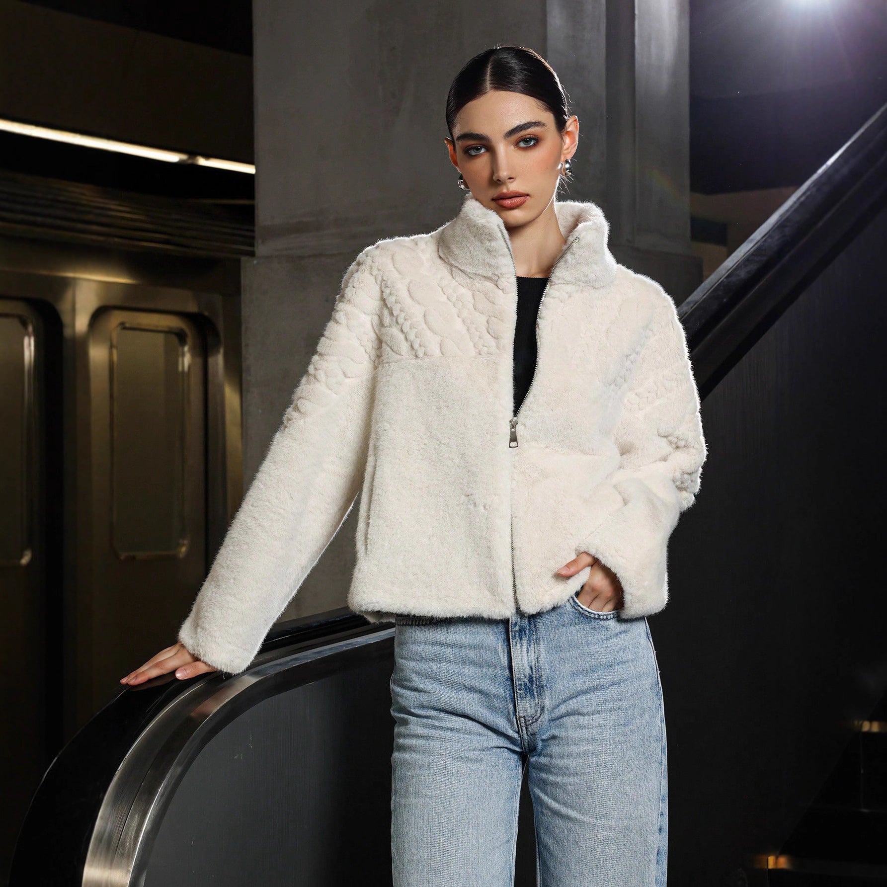 Doviora Élégance – Manteau Épais à Col Haut