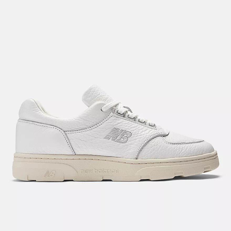 NEW BALANCE 9060 BISQUE WITH SEA SALT