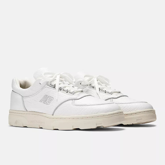 NEW BALANCE 9060 BISQUE WITH SEA SALT